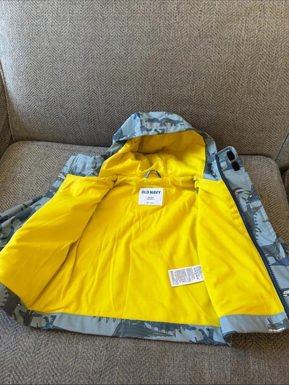 Old Navy Unisex Water-Resistant Hooded Zip Jacket for Kids Size: 12-18M